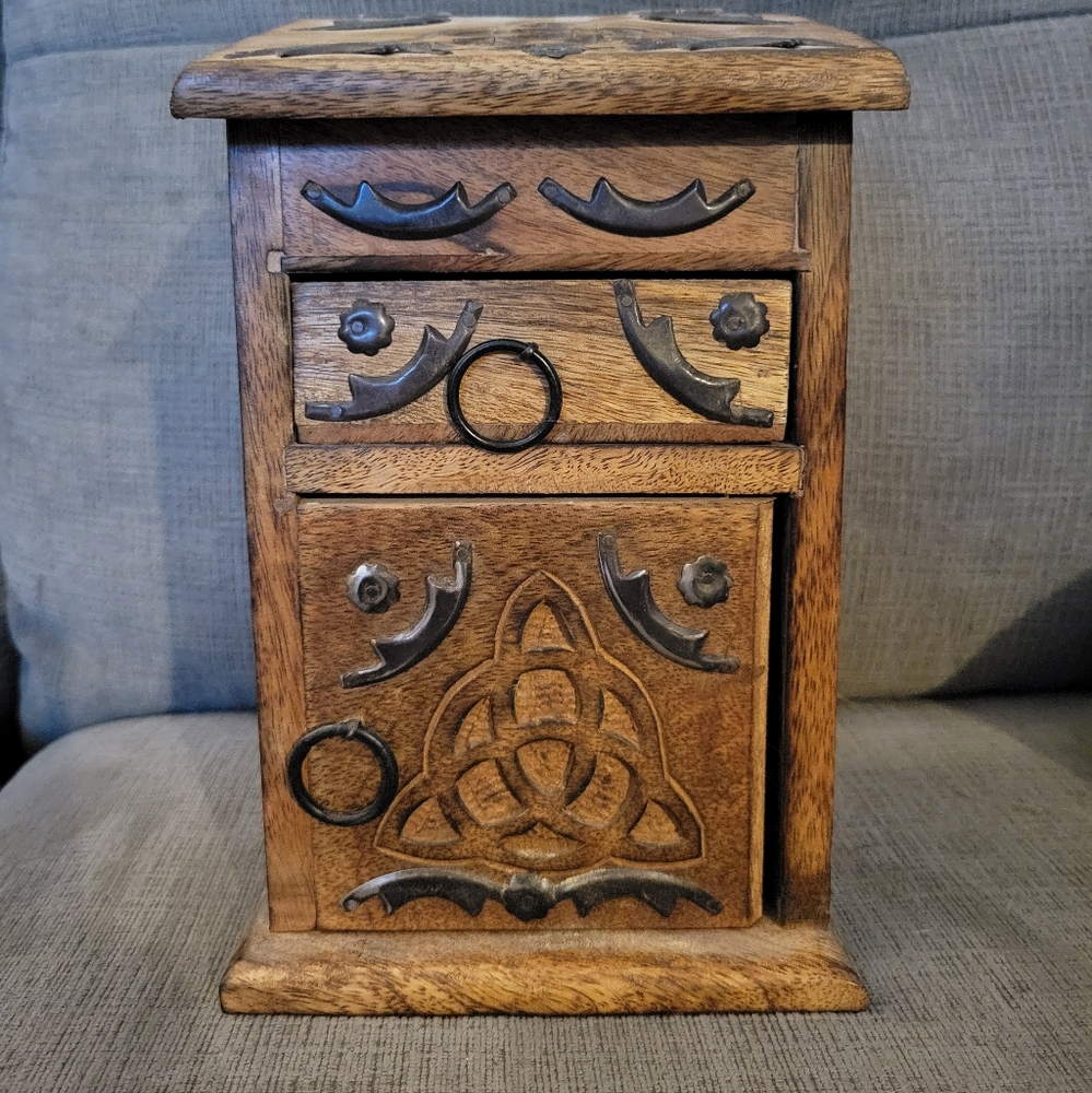 Vintage Style Box